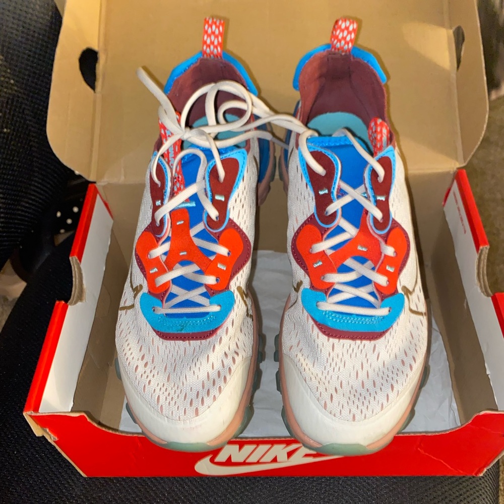 Nike React Sneakers